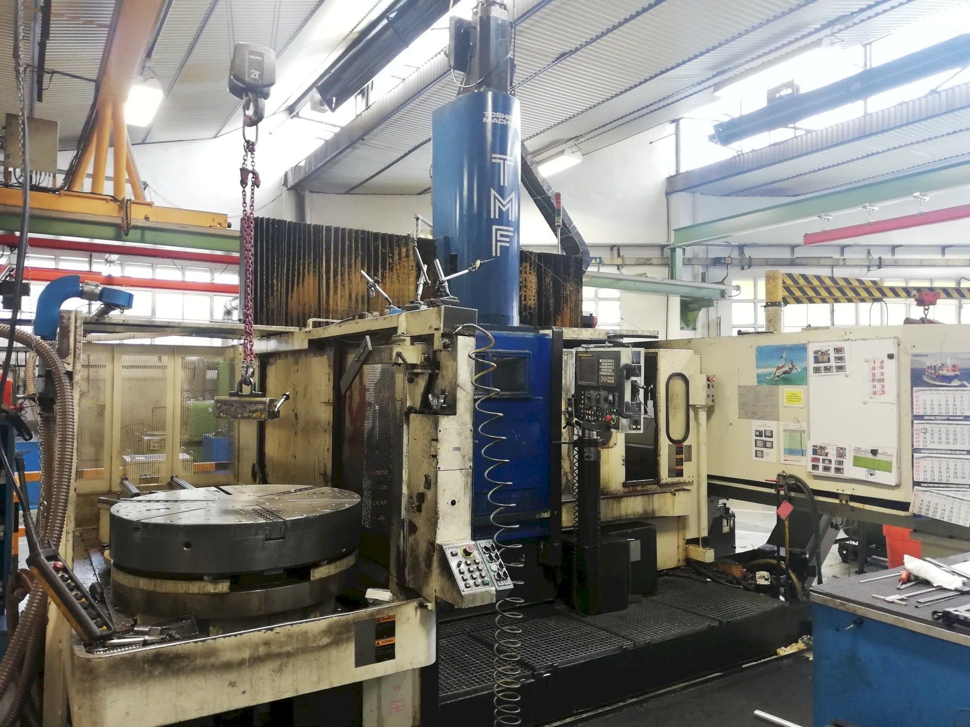 Čelní pohled  na Toshiba TMF-10  stroj