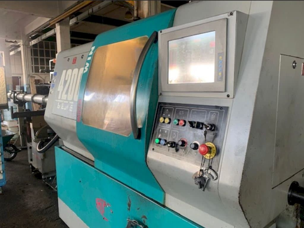 Čelní pohled  na Mupem Win 4200  stroj