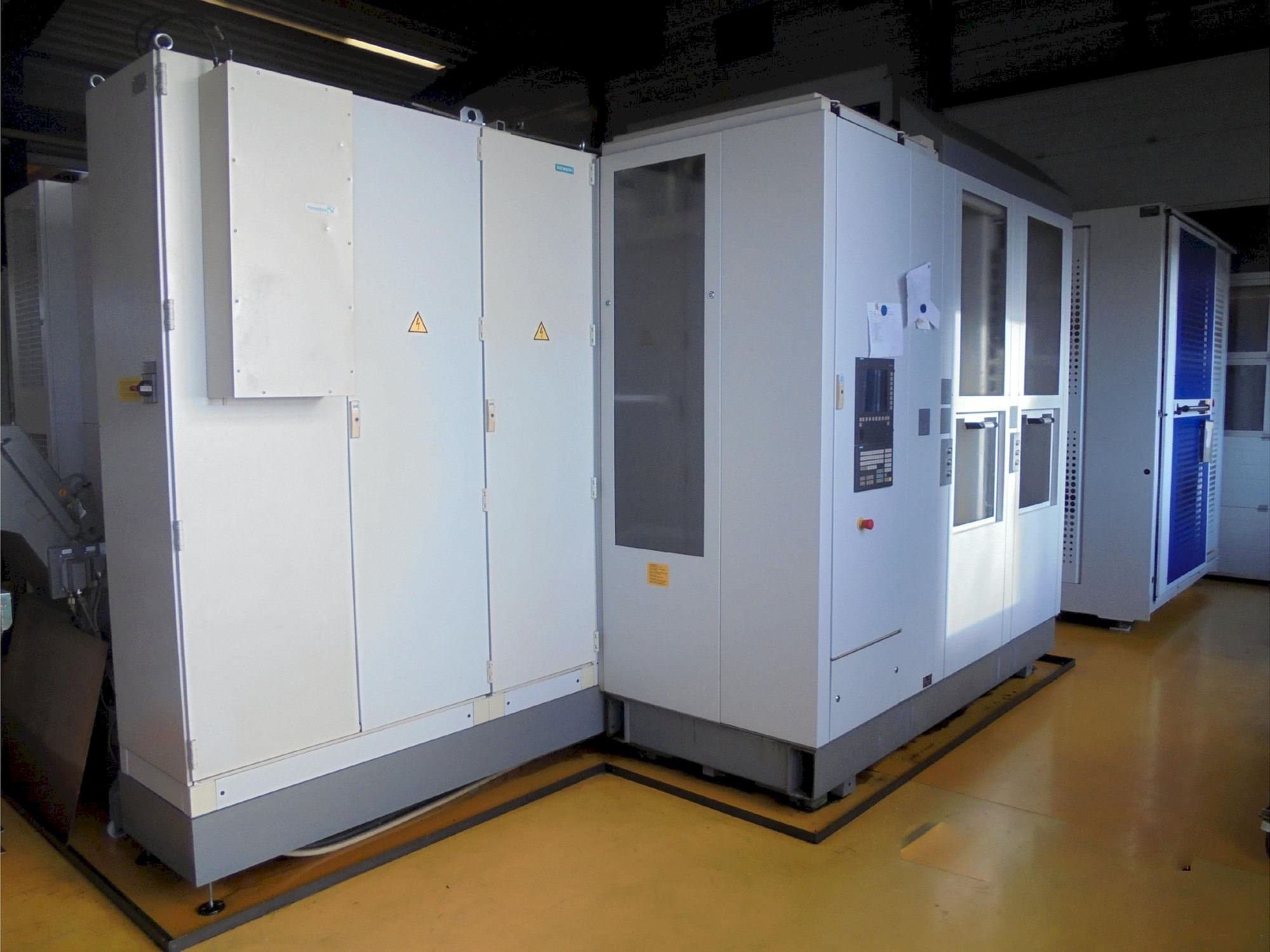 Čelní pohled  na Heckert HEC500D XXL  stroj