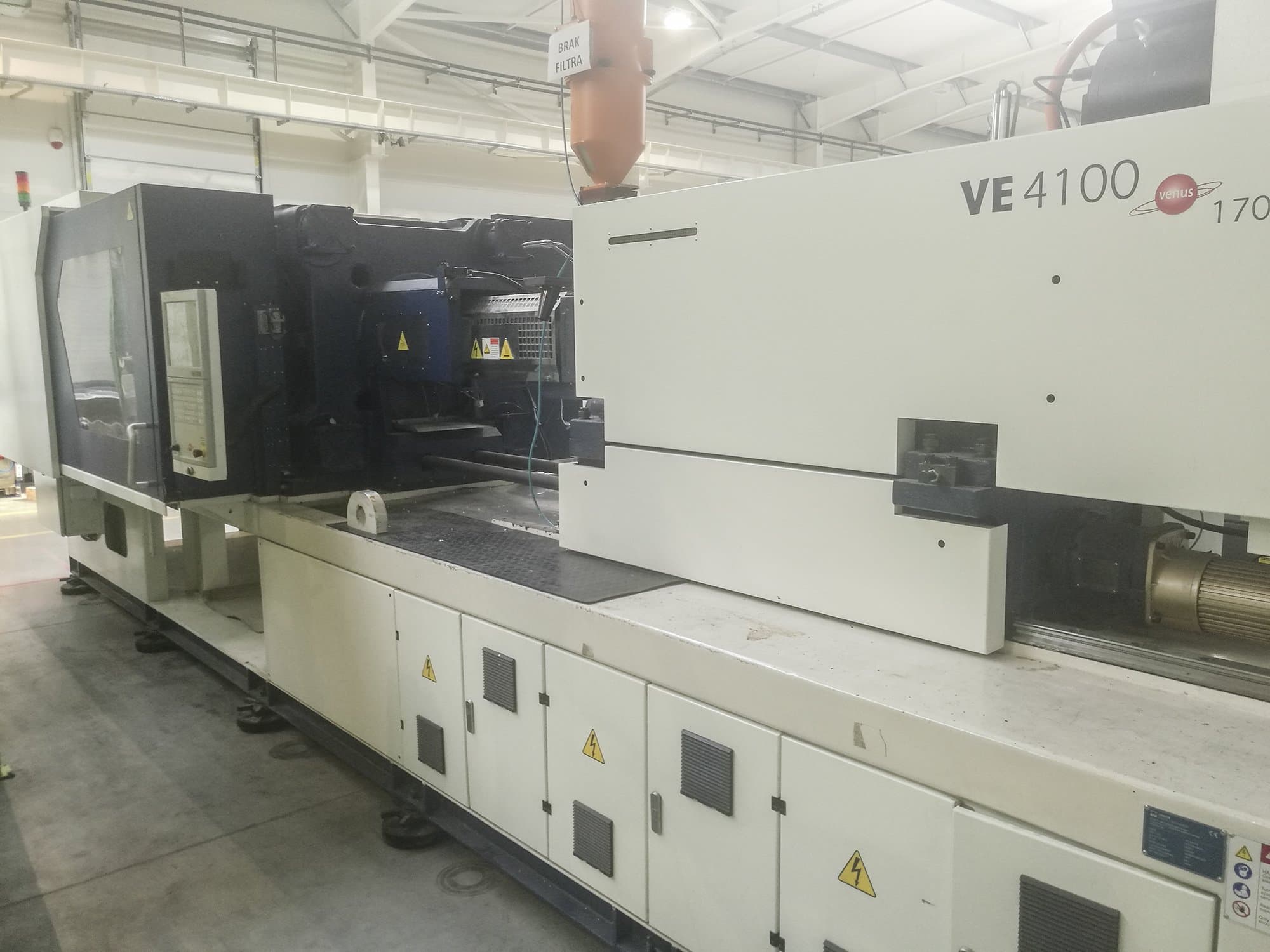 Pravý pohled  na Zhafir VE 4100/1700 stroj