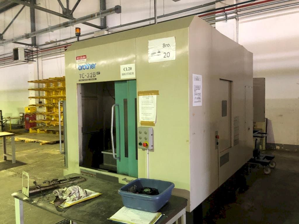 Čelní pohled  na Brother TC 32B  stroj