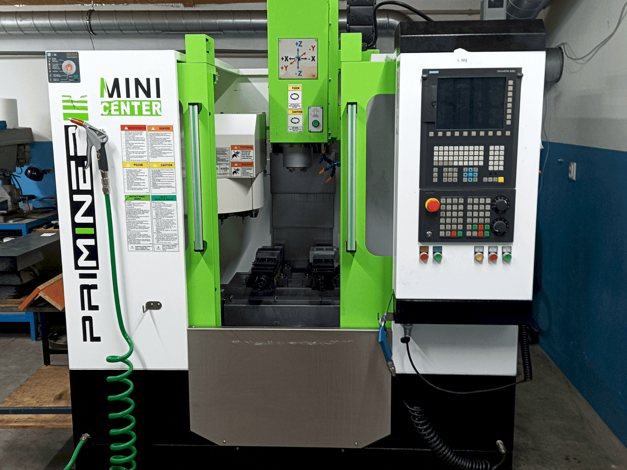 Čelní pohled  na Priminer MINI  stroj