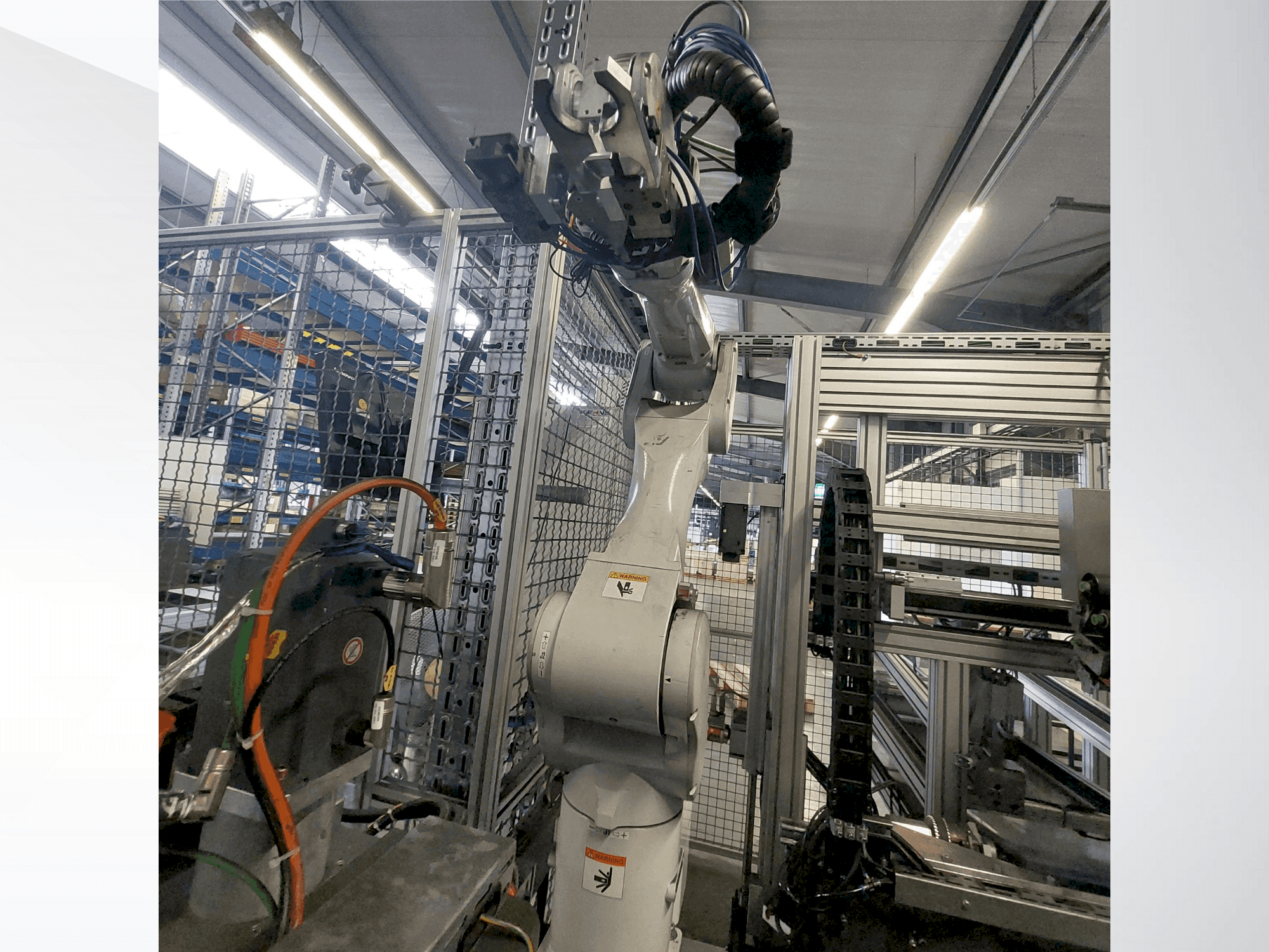 Čelní pohled  na EPSON C8A-1401 S  stroj