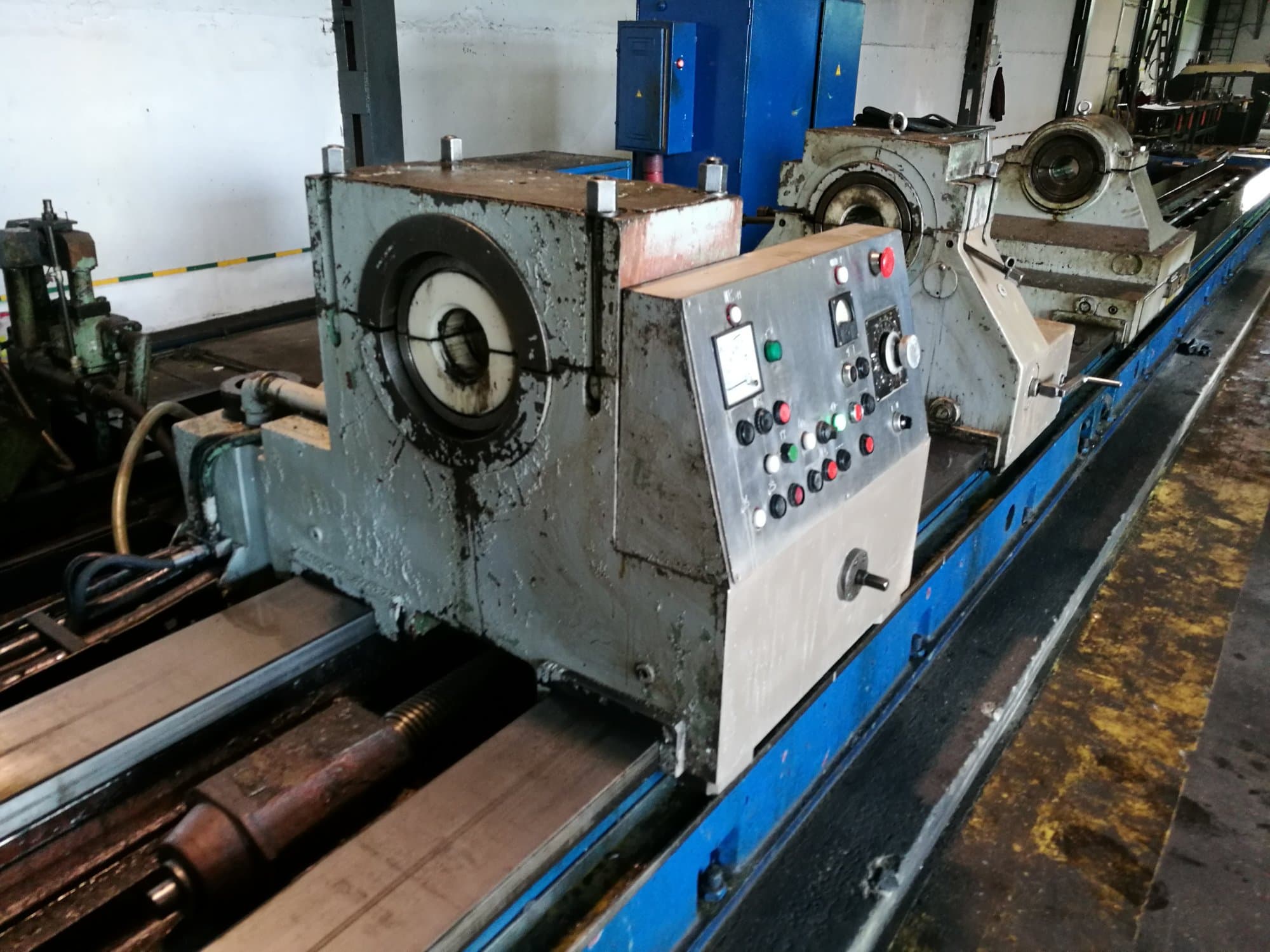 Čelní pohled  na Ryazan PT 403 stroj