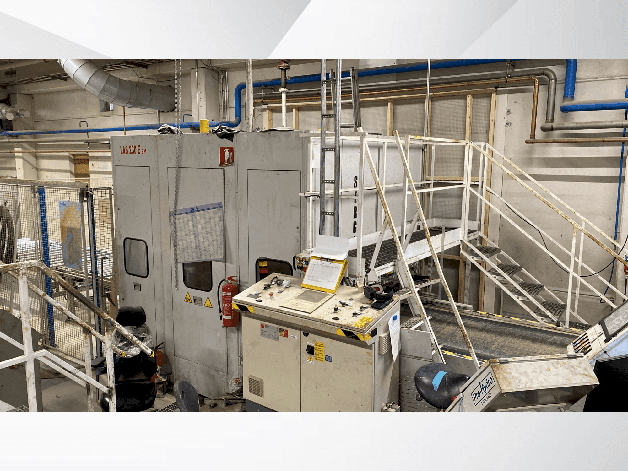 Čelní pohled na SERGIANI LAS 230BM stroj