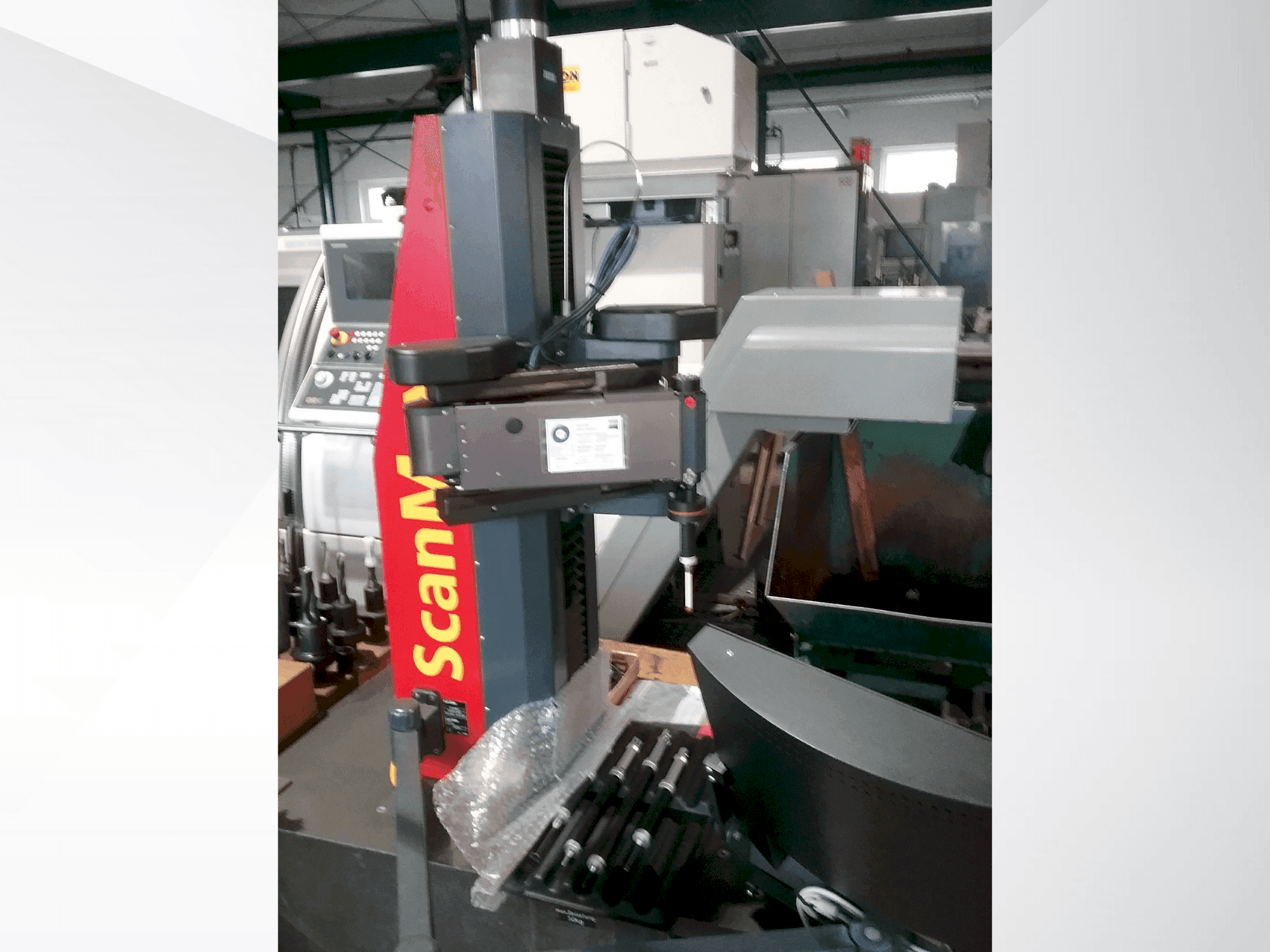 Čelní pohled  na ZEISS ScanMax  stroj