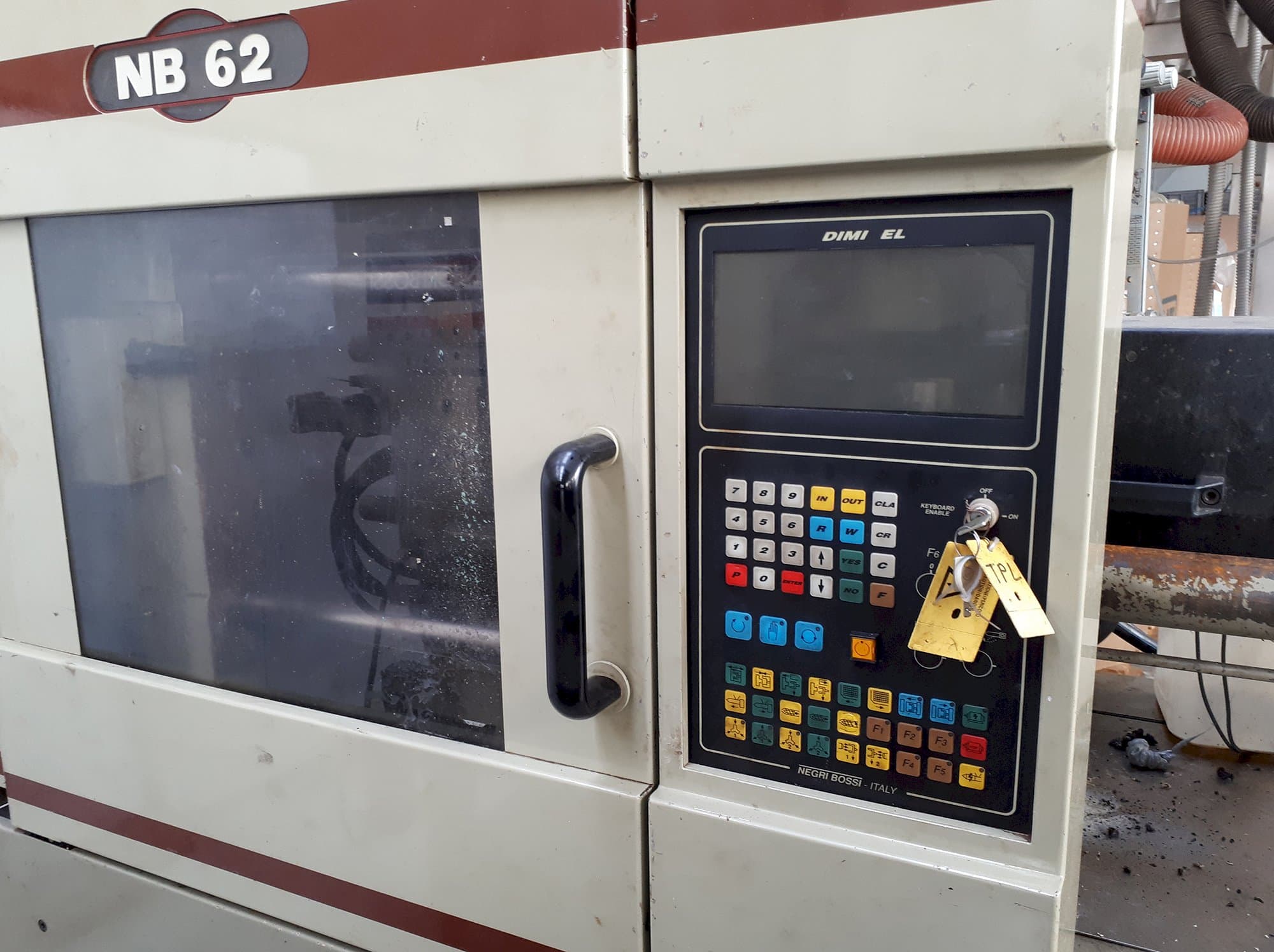 Pravý pohled  na Negri Bossi NB 62 stroj