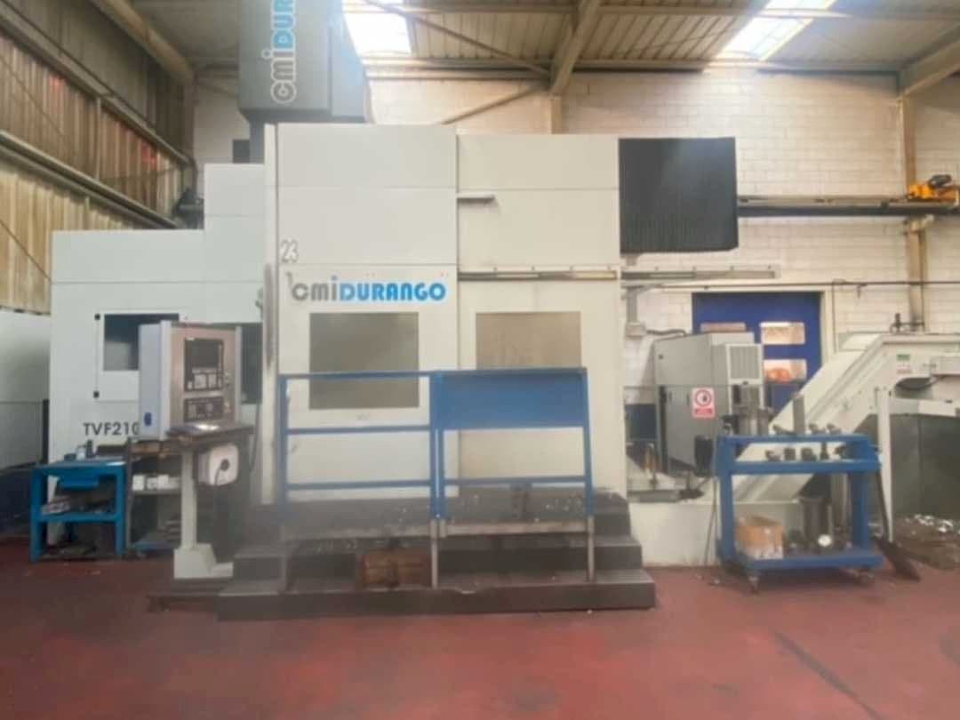 Čelní pohled  na cmiDURANGO TVF210-2000  stroj