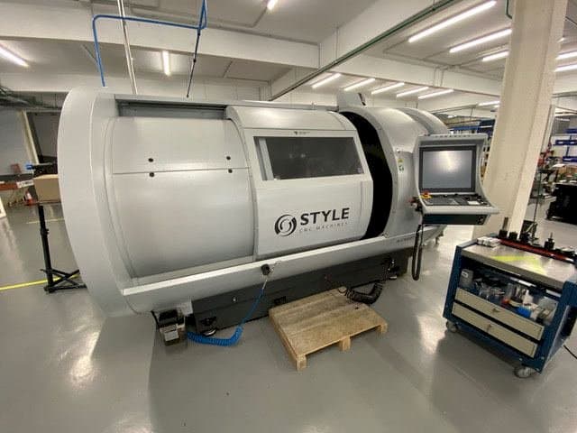 Čelní pohled  na Sturtz 750 (900 dbc)  stroj