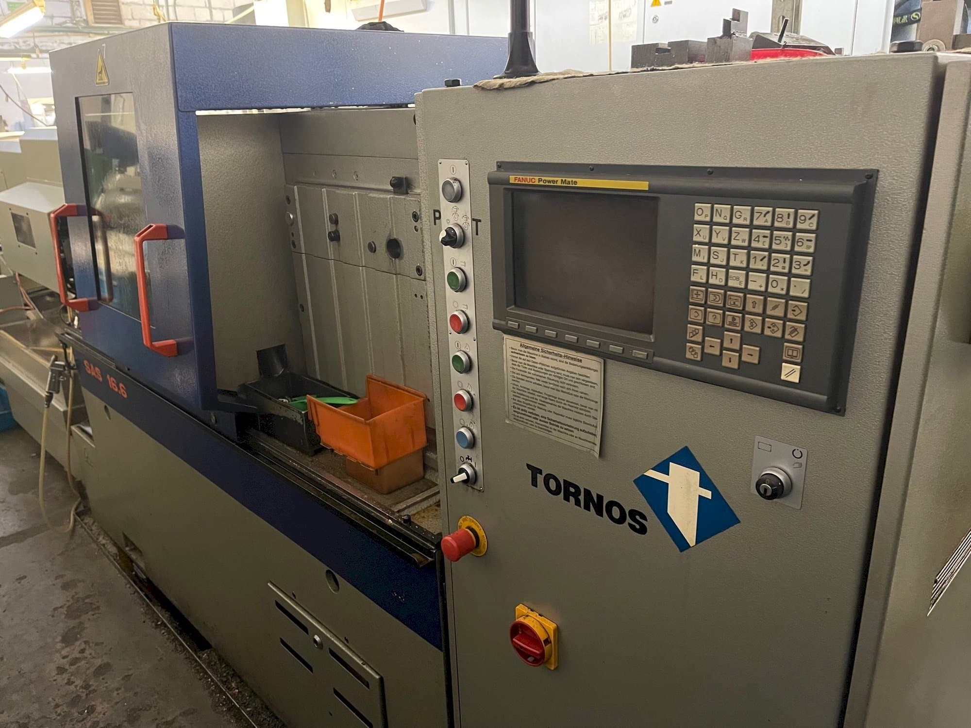 Čelní pohled  na TORNOS SAS 16.6  stroj
