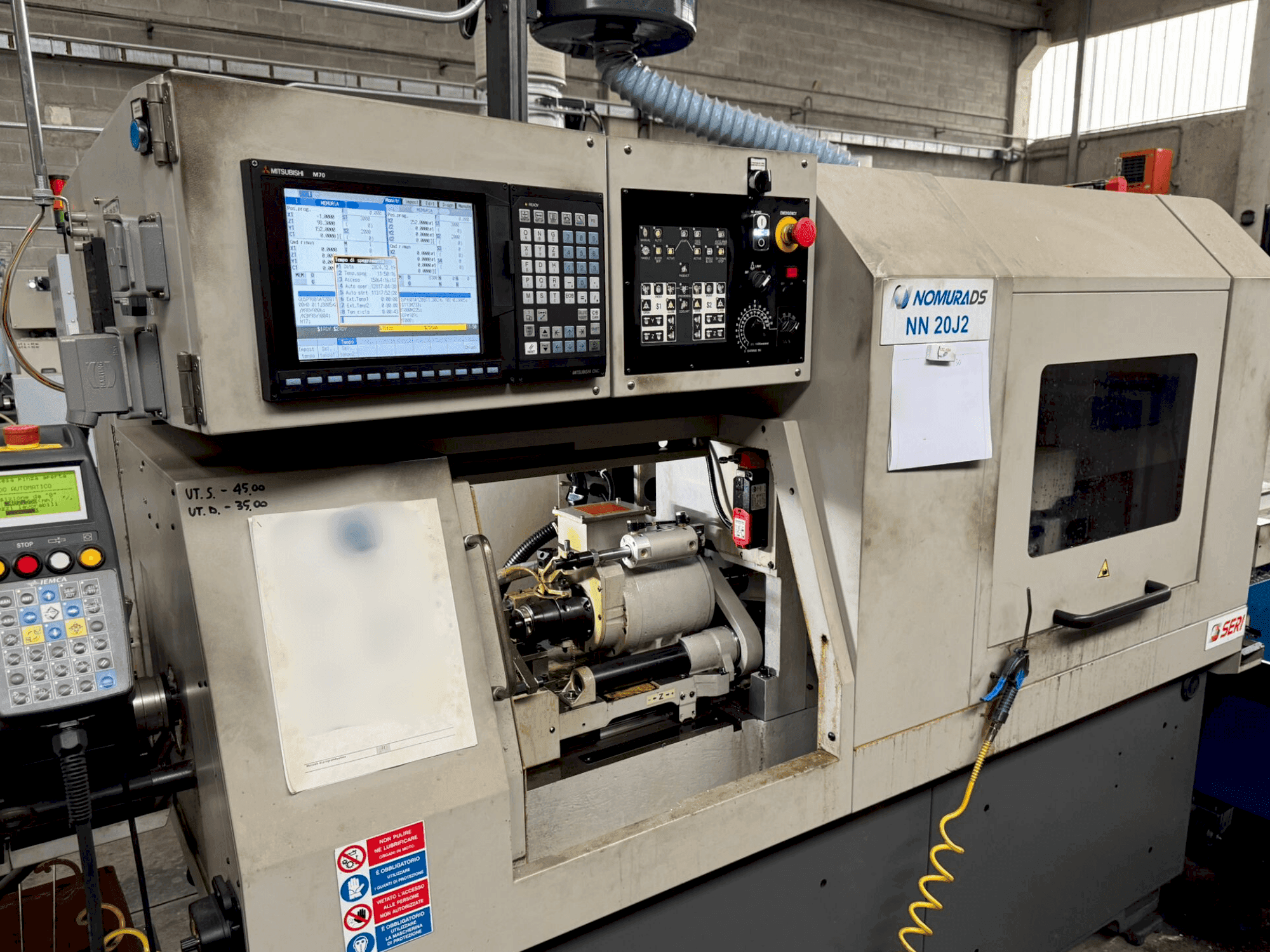 Čelní pohled  na NOMURA NN-20 J2  stroj