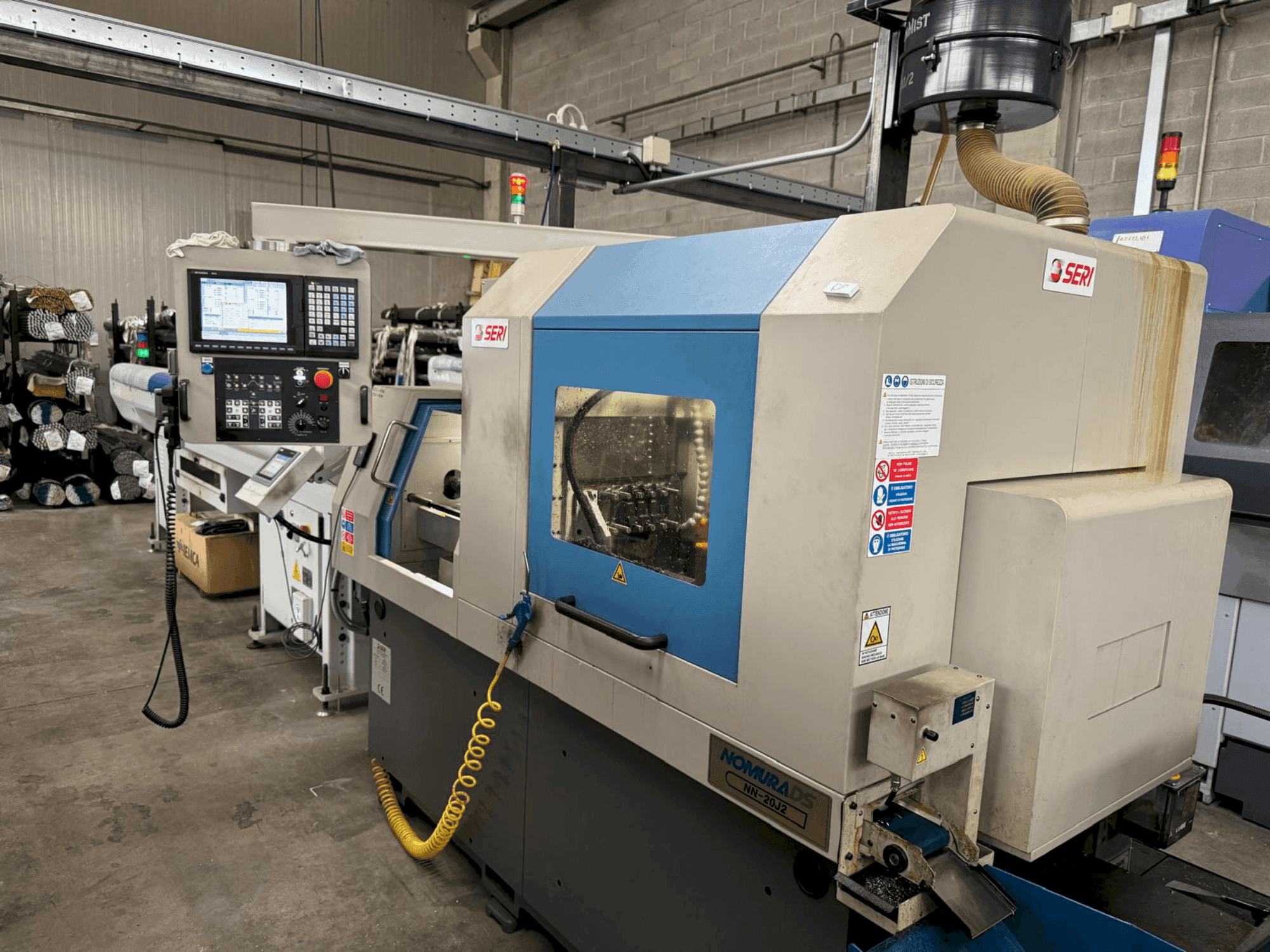 Čelní pohled  na NOMURA NN-20J2  stroj