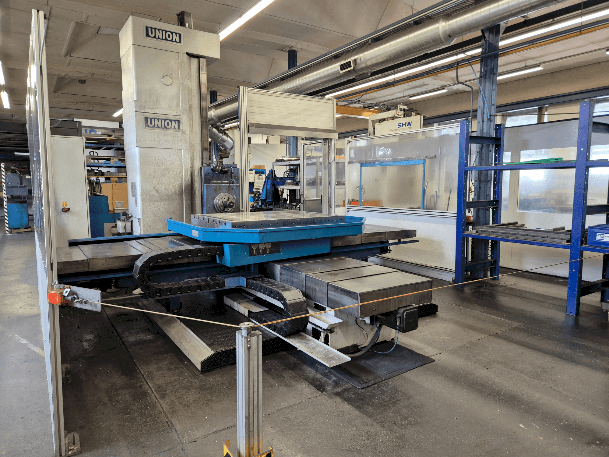 Čelní pohled  na UNION T105  stroj