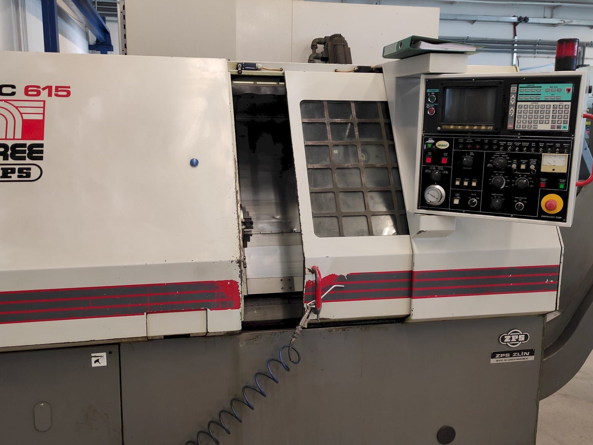 Čelní pohled  na ZPS S-50 (TC-615)  stroj