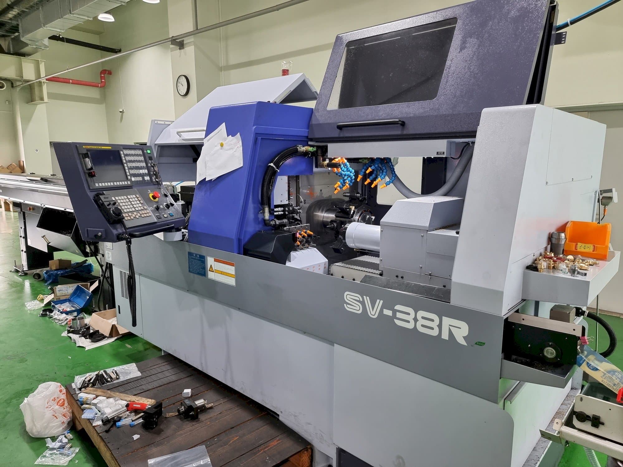 Čelní pohled  na Star SV-38R  stroj