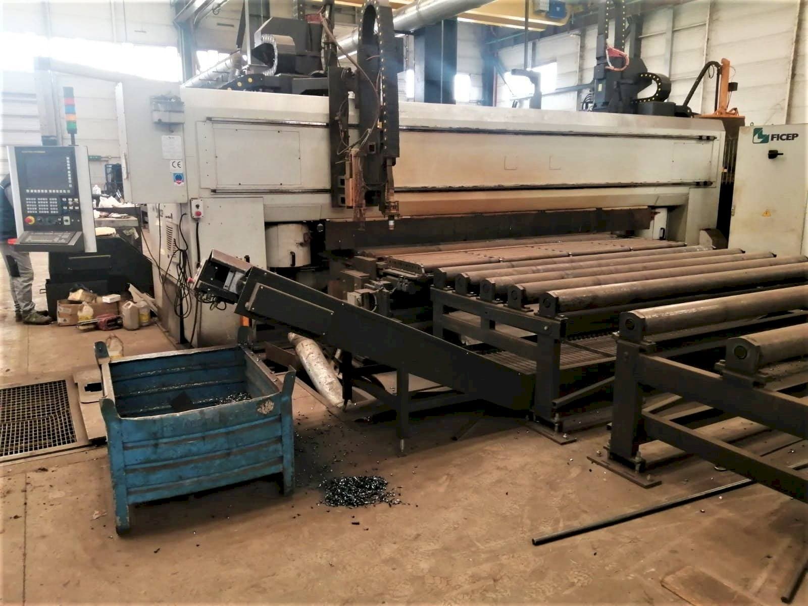 Čelní pohled  na FICEP GEMINI G31 LD  stroj