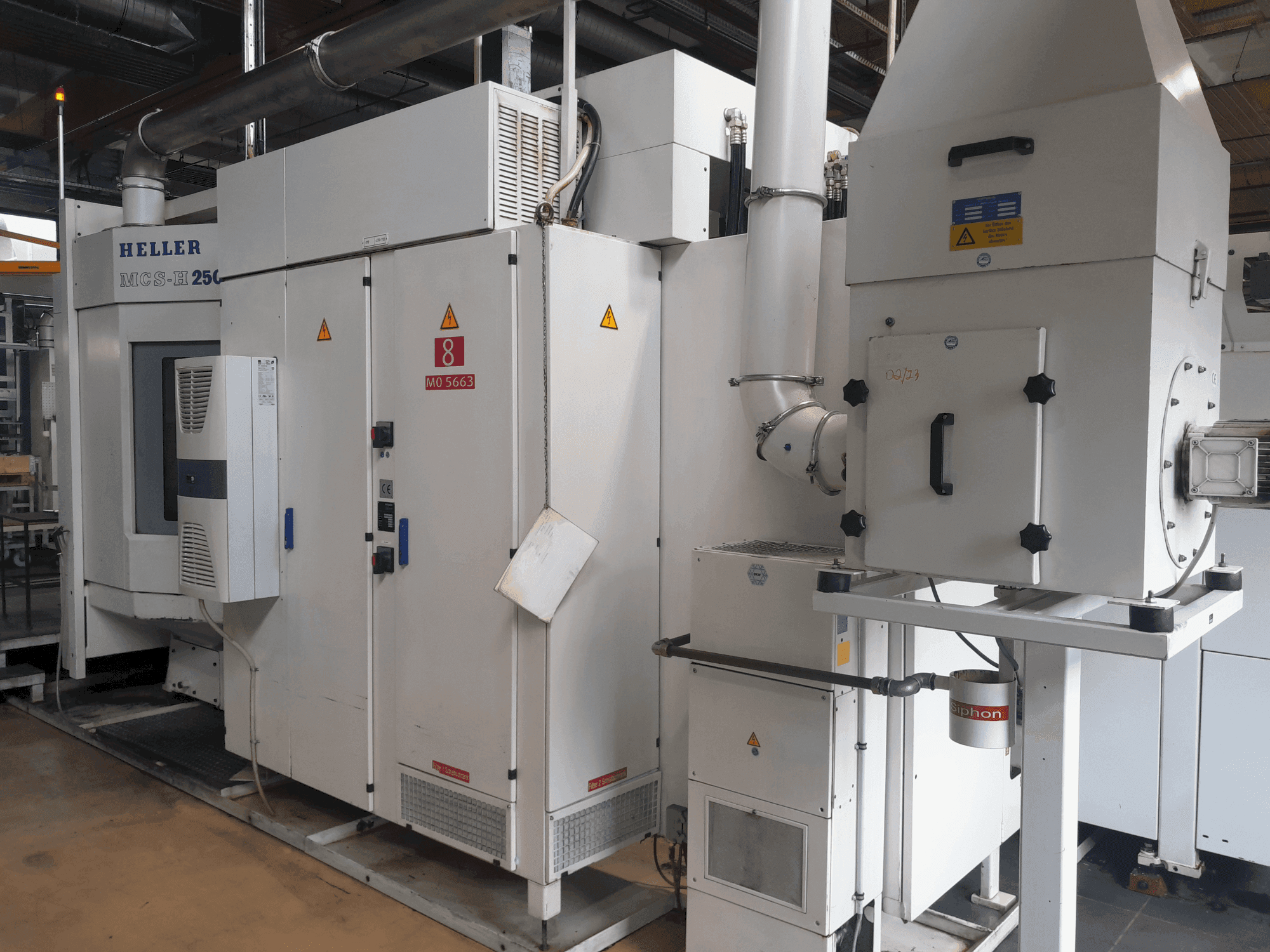 Čelní pohled  na HELLER MCS-H 250  stroj