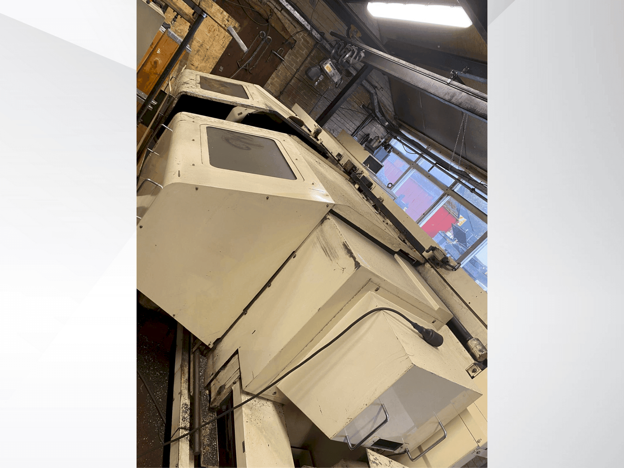 Čelní pohled  na Okuma LH35-N  stroj