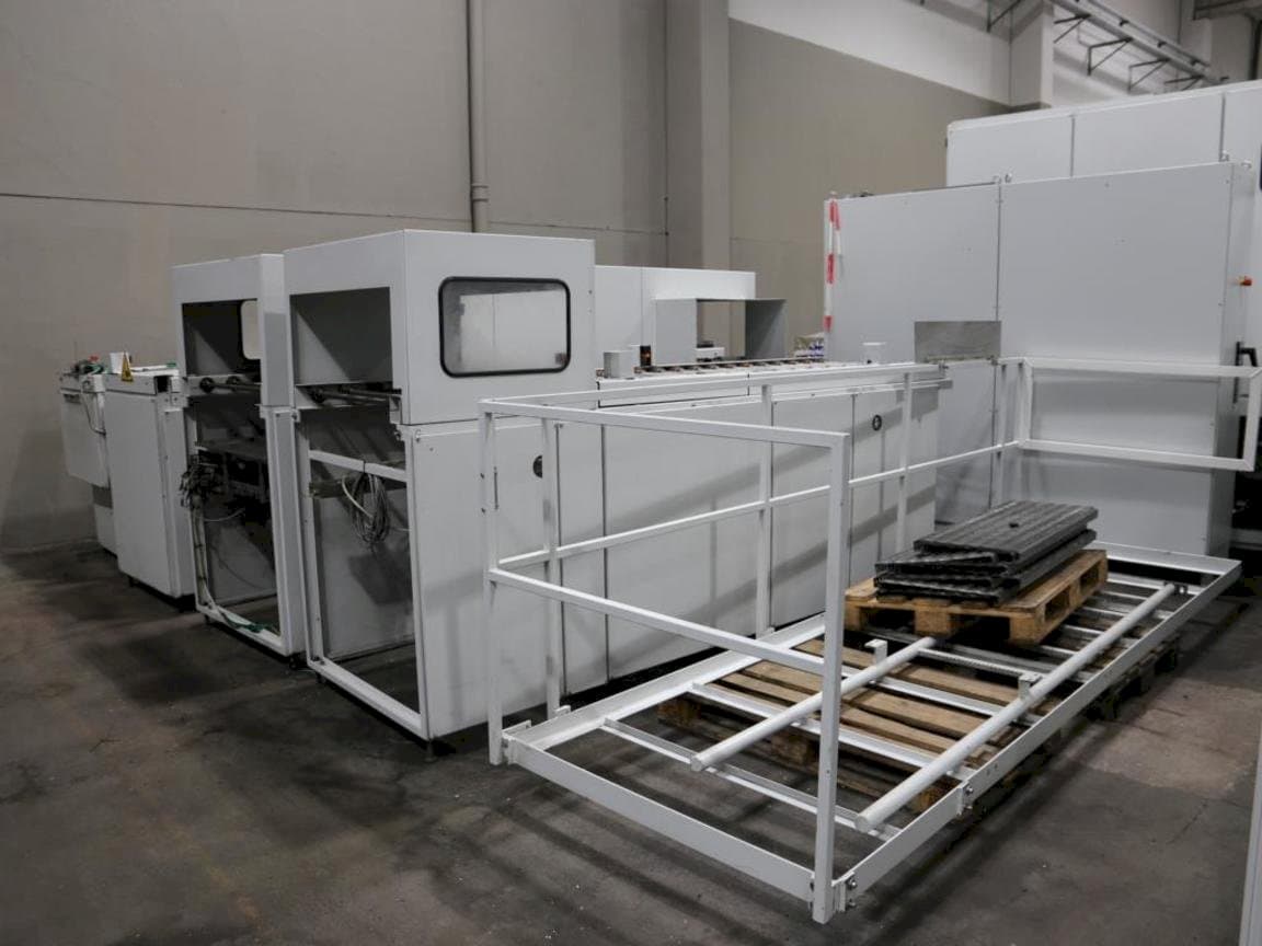 Čelní pohled  na REINIGUNGS / WASCHANLAGE RUT 067-048-030-04  stroj