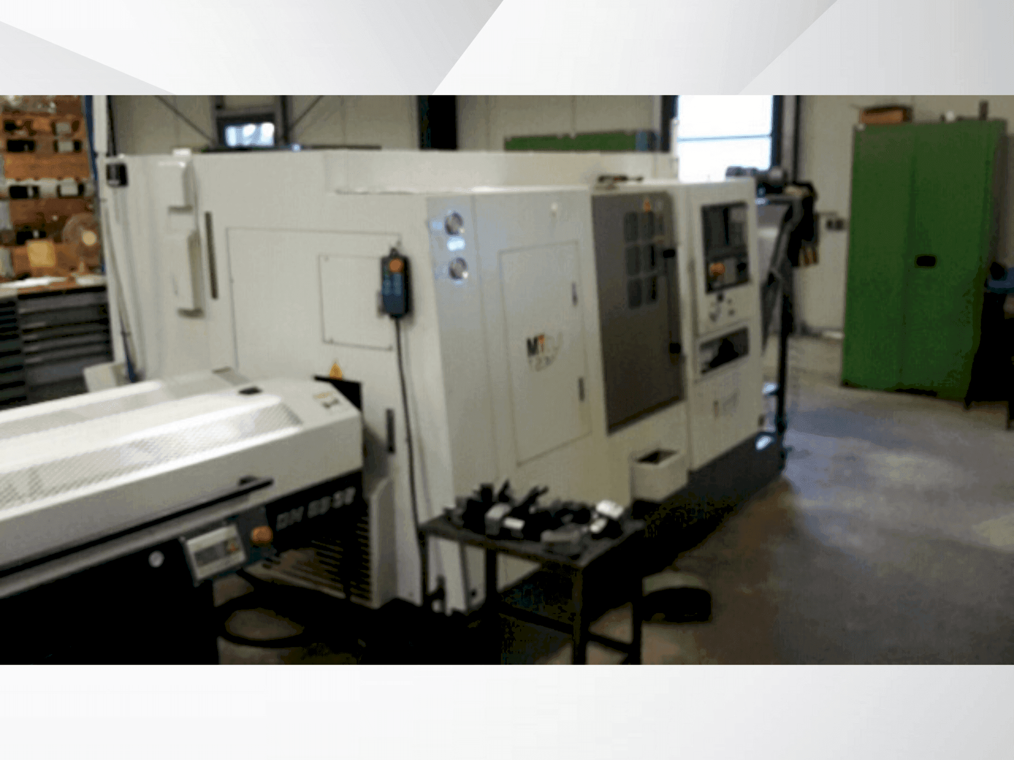 Čelní pohled  na MTRent T20MC  stroj