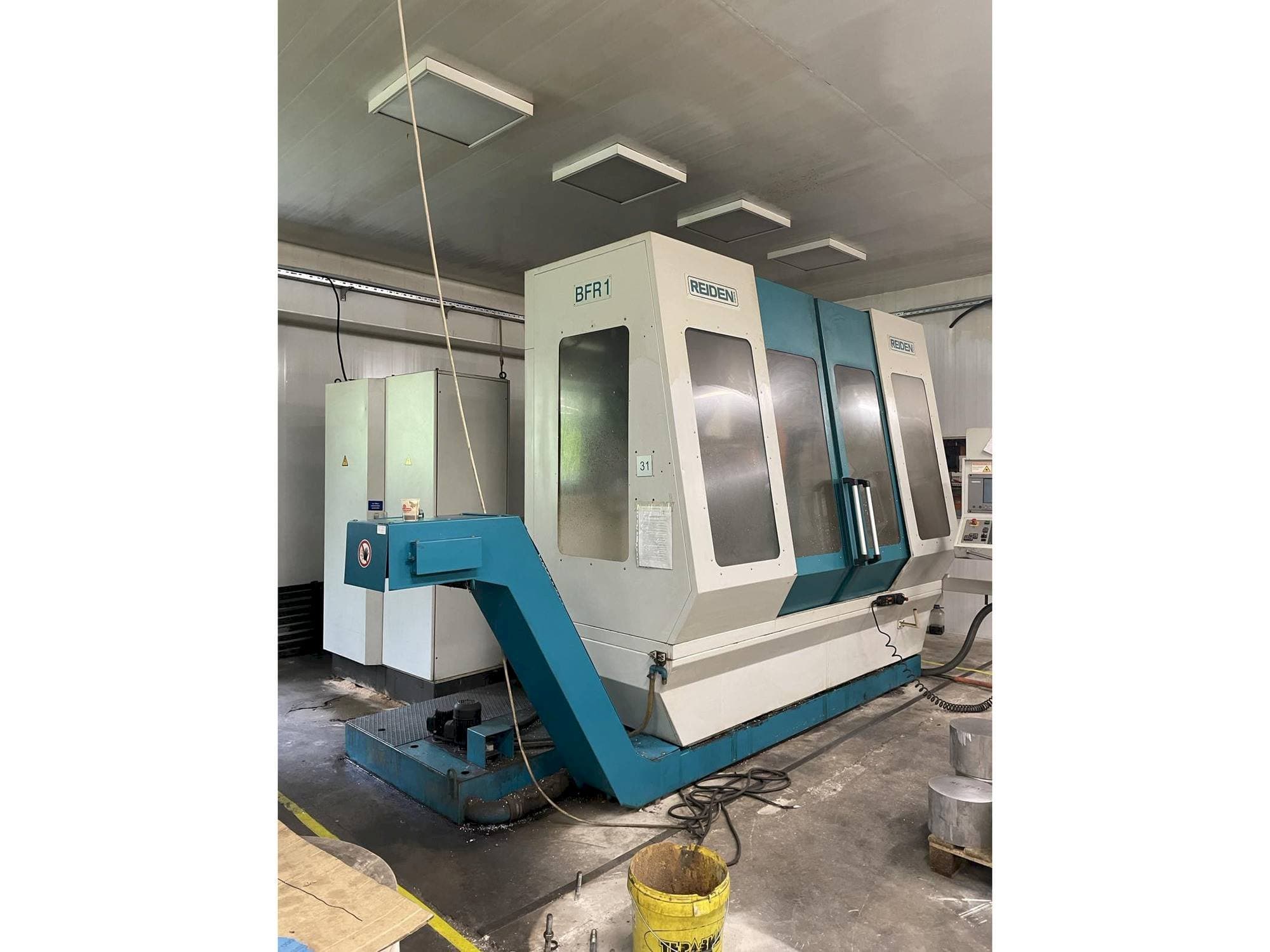 Čelní pohled  na Reiden BFR 1  stroj