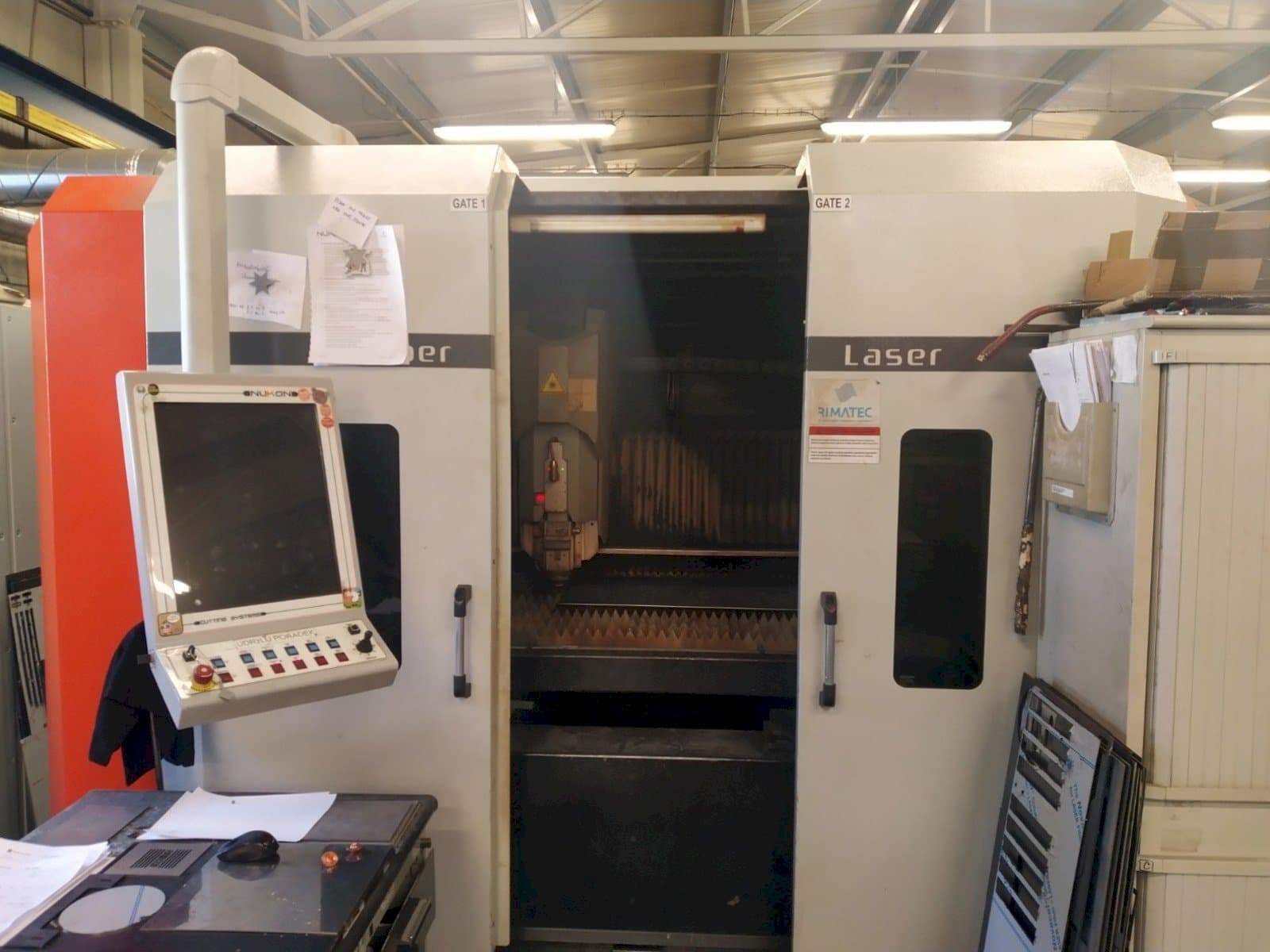 Čelní pohled  na NUKON NF PRO 315  stroj