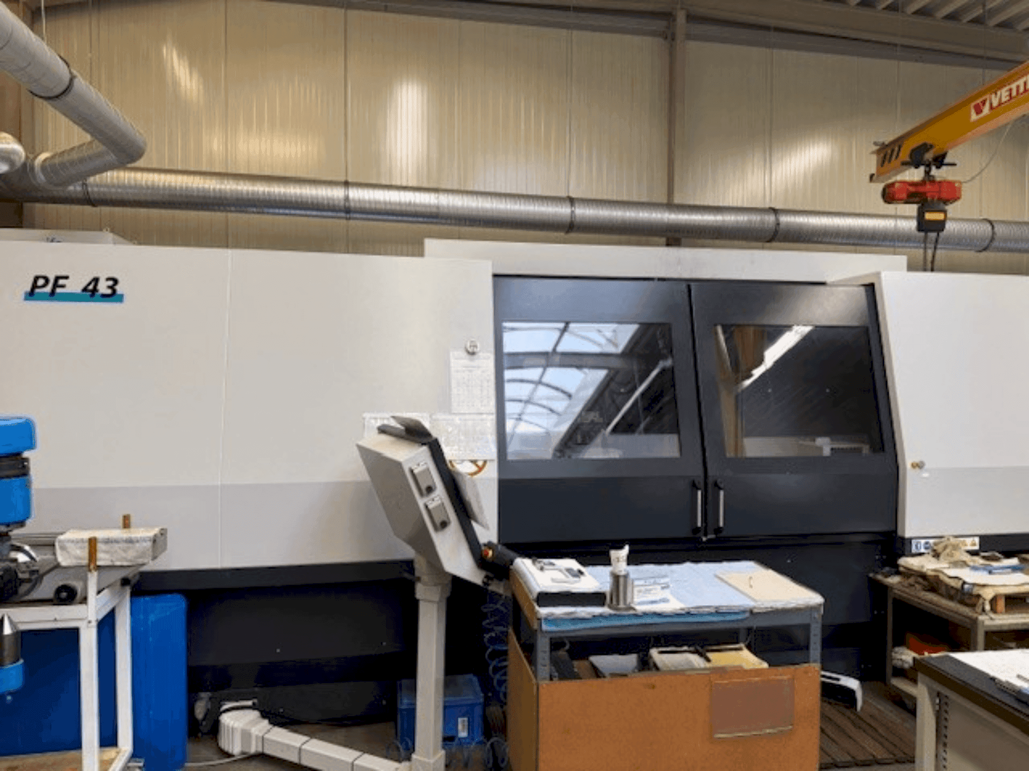 Čelní pohled  na Schaudt  GSN PF43  stroj