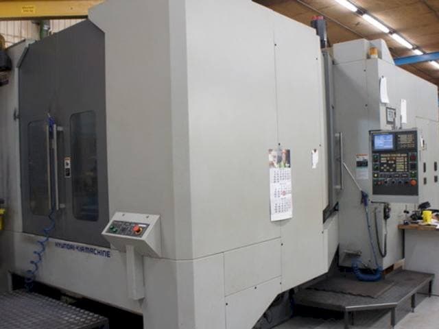 Čelní pohled  na Hyundai HS 630/800  stroj