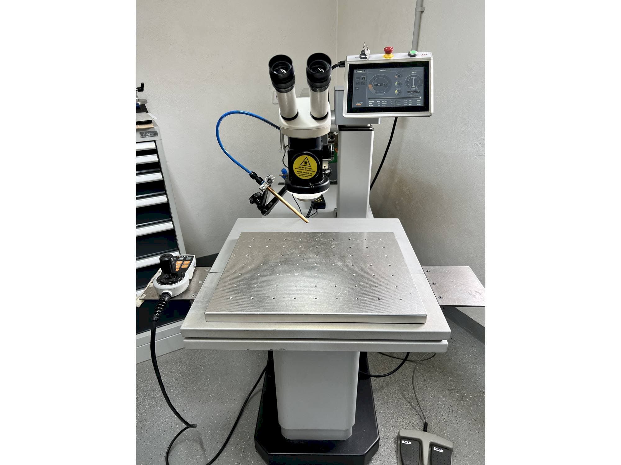 Čelní pohled  na ORLaser LRS EVO 160W  stroj