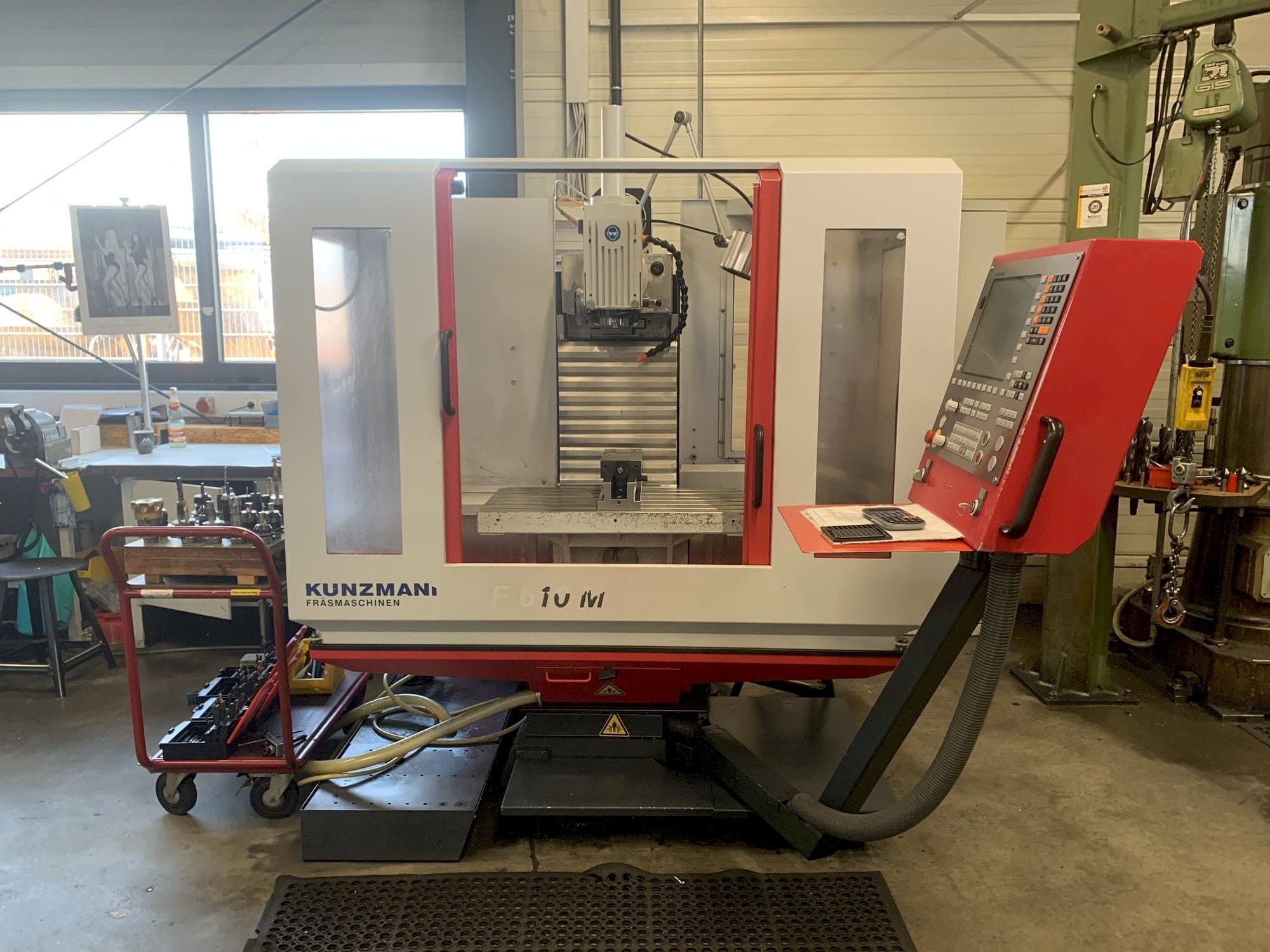Čelní pohled  na KUNZMANN WF 610 M  stroj