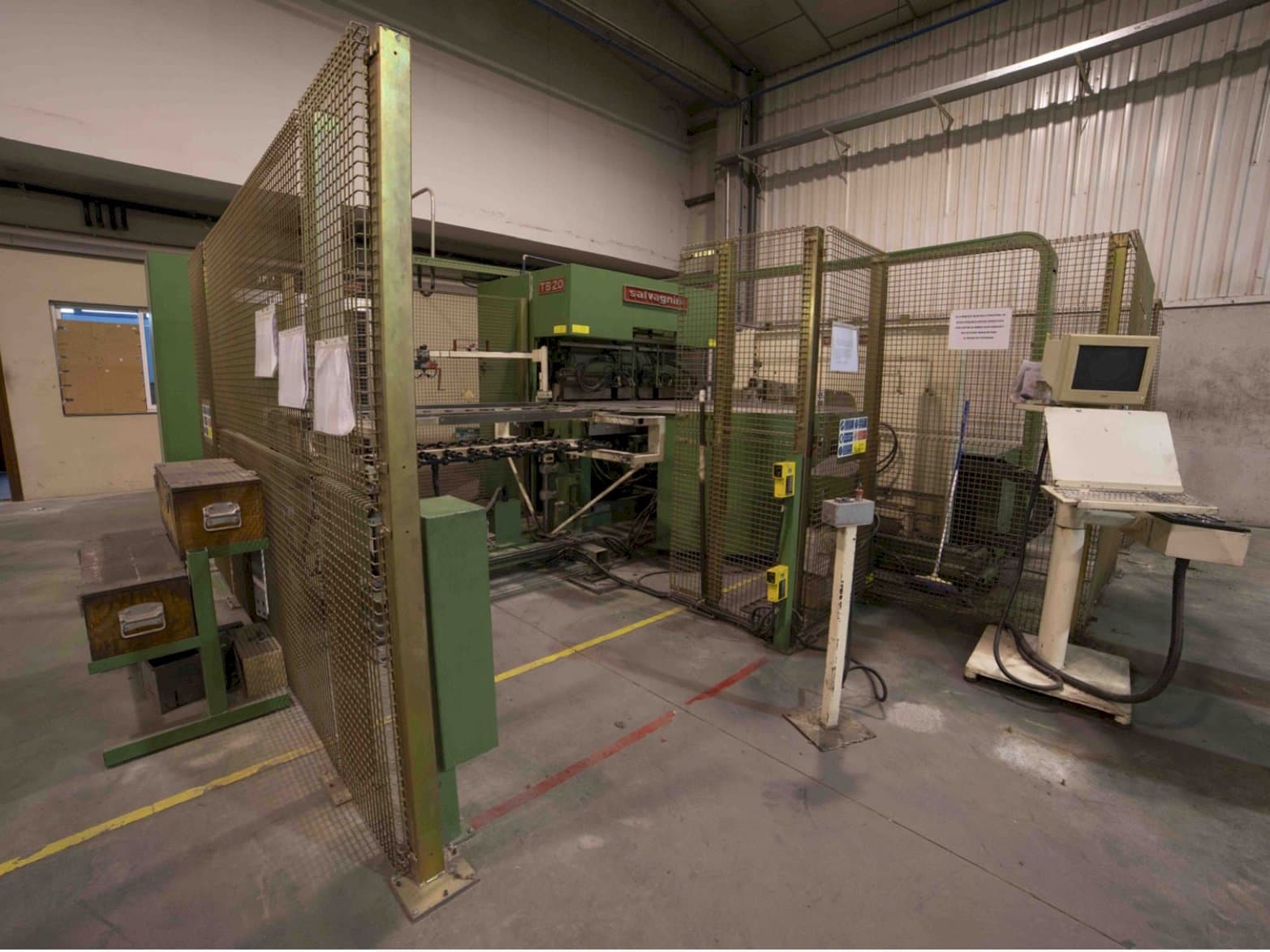 Čelní pohled  na Salvagnini TB20  stroj