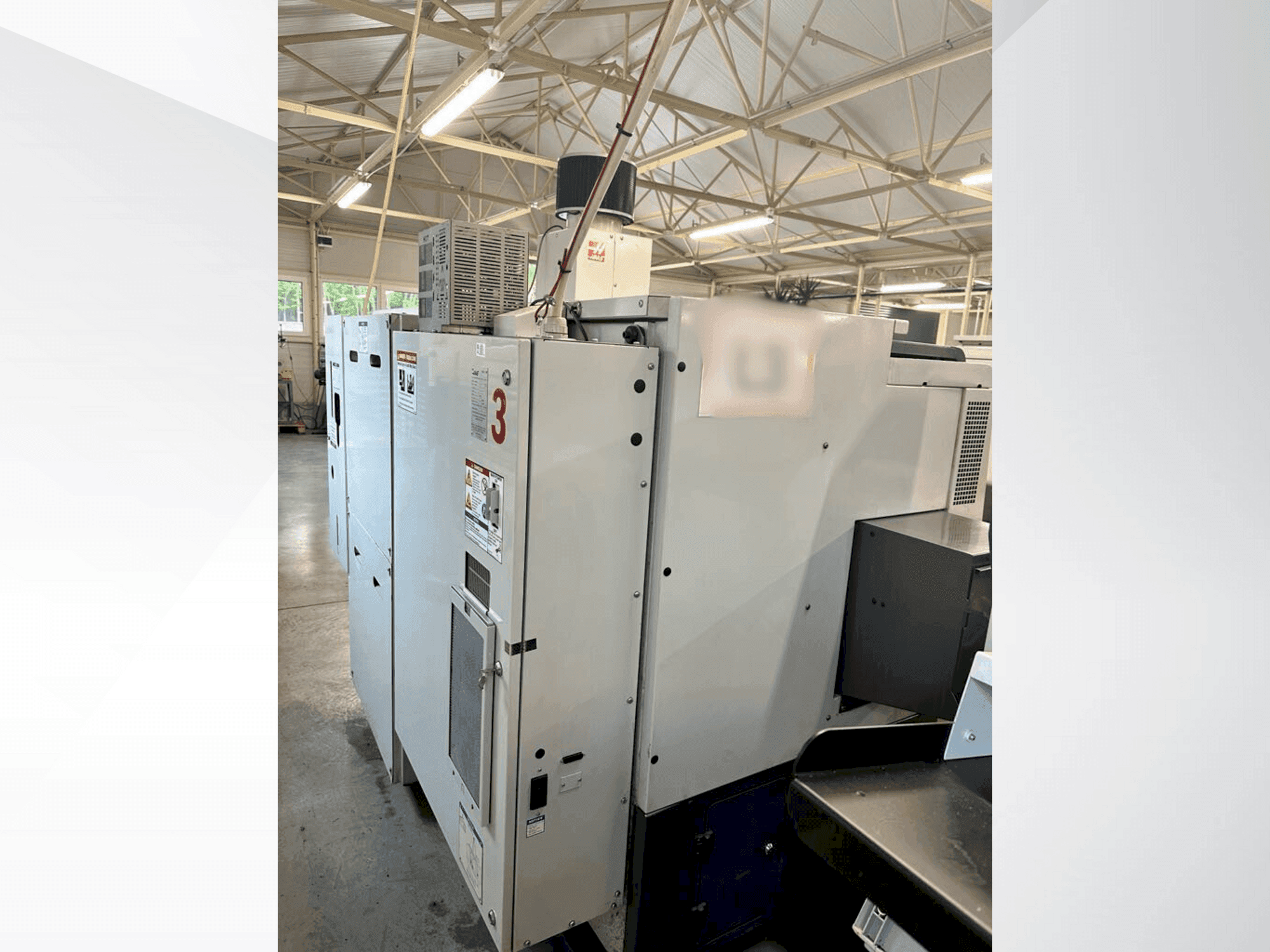 Čelní pohled  na HAAS ST-10  stroj