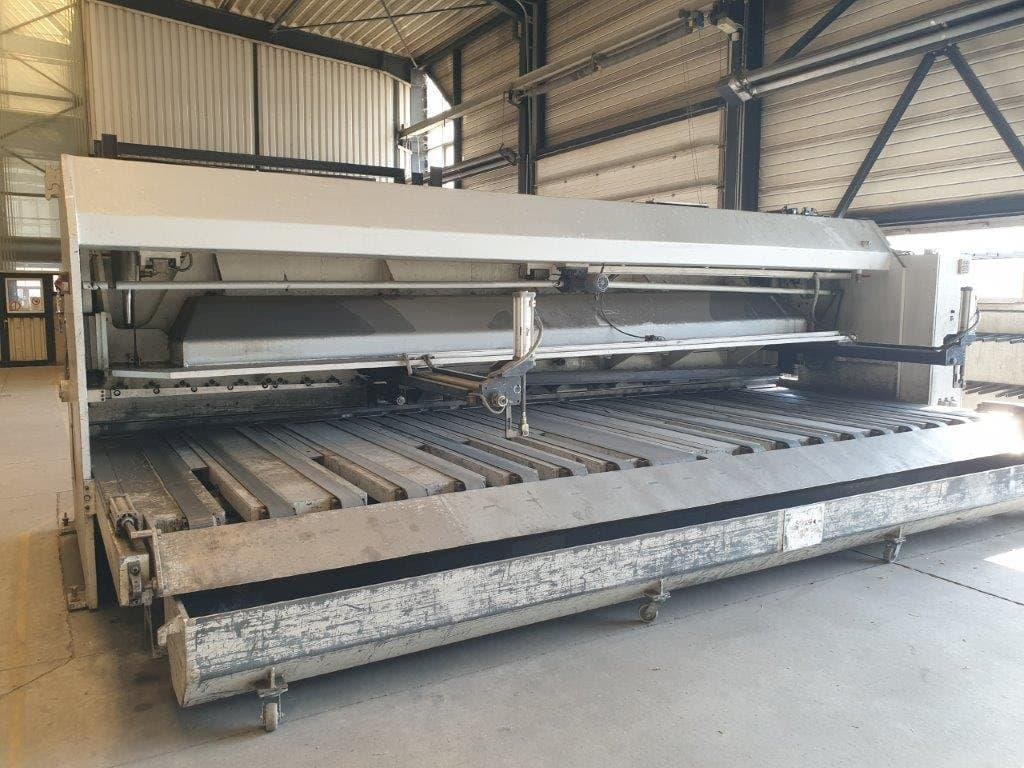 Čelní pohled  na Weinbrenner TSV 6 / 6100  stroj