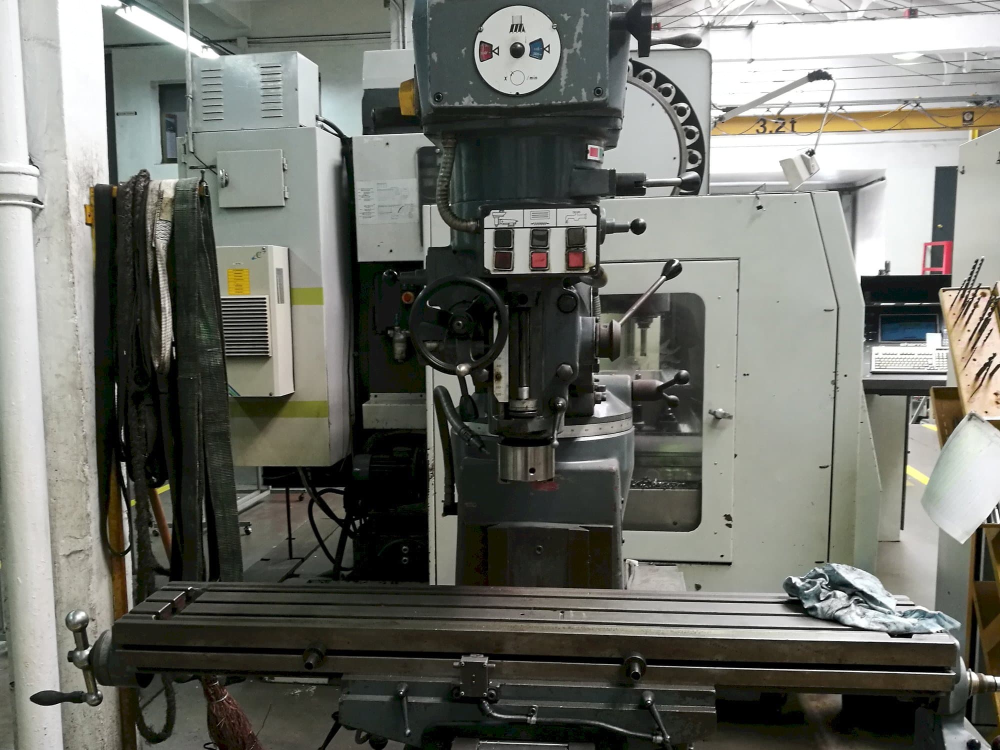 Čelní pohled  na LAGUN FTV2  stroj