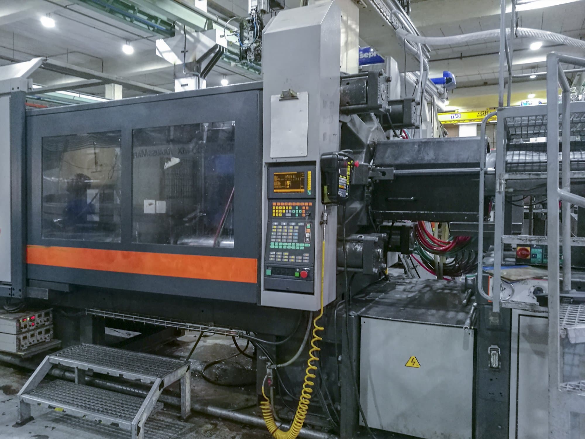 Pravý pohled  1 na SANDRETTO 4435-550 stroj