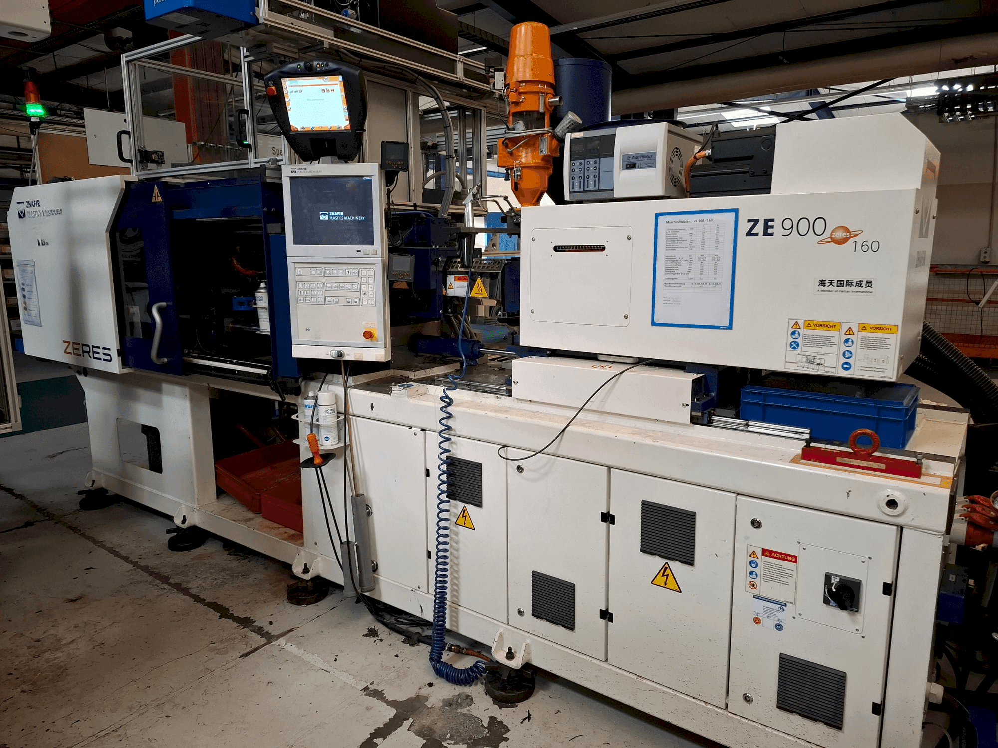 Čelní pohled  na HAITIAN ZHAFIR Zeres 900/160  stroj