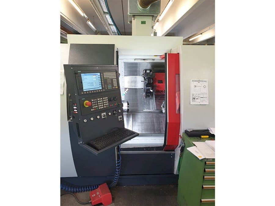 Čelní pohled  na EMCO Turn E 65  stroj