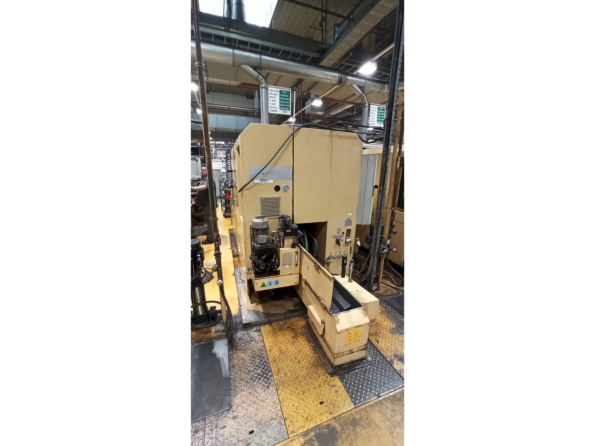 Pravý boční pohled  na TAJMAC-ZPS SAL 100/4  stroj