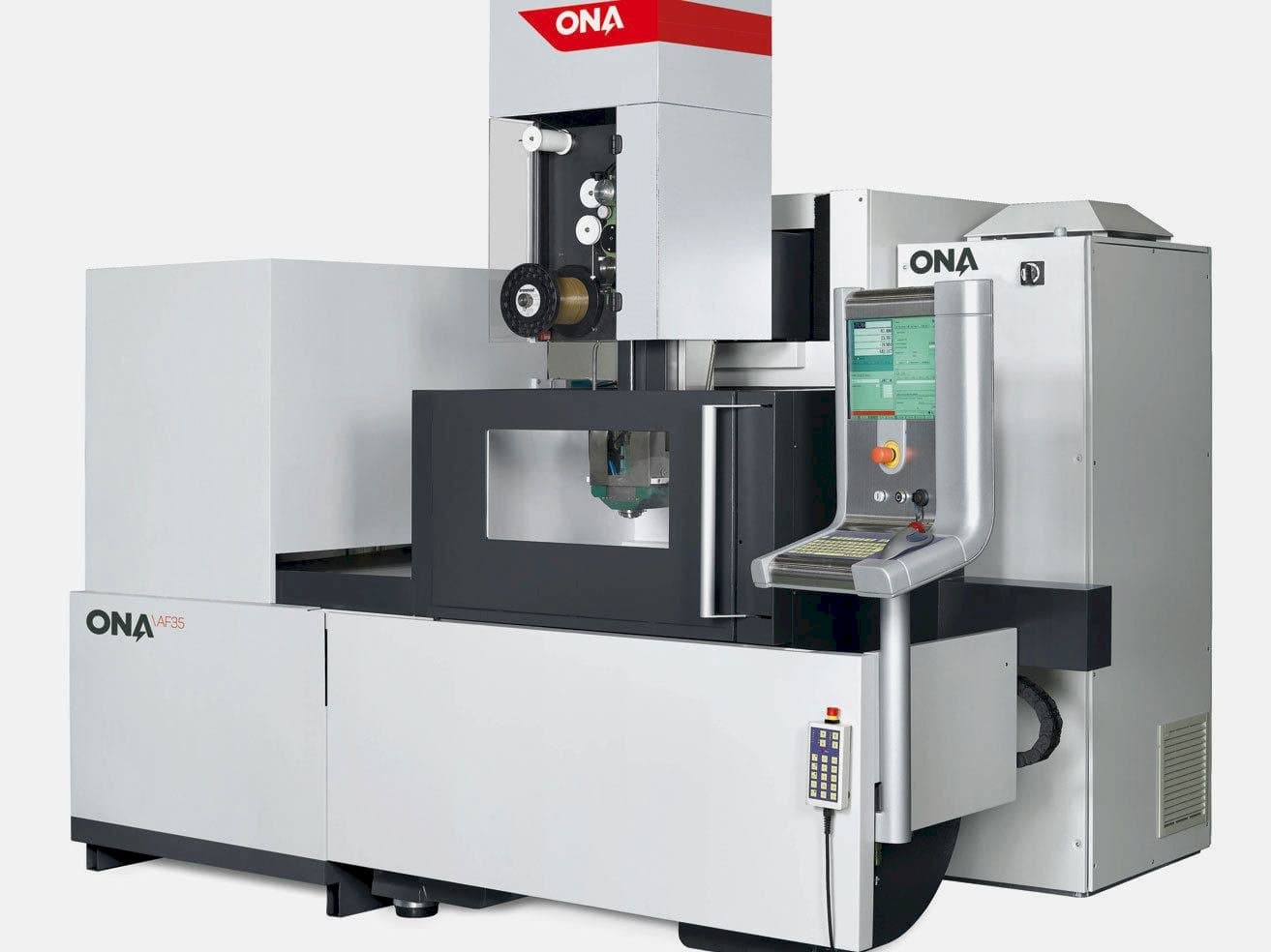 Čelní pohled  na ONA AF35  stroj