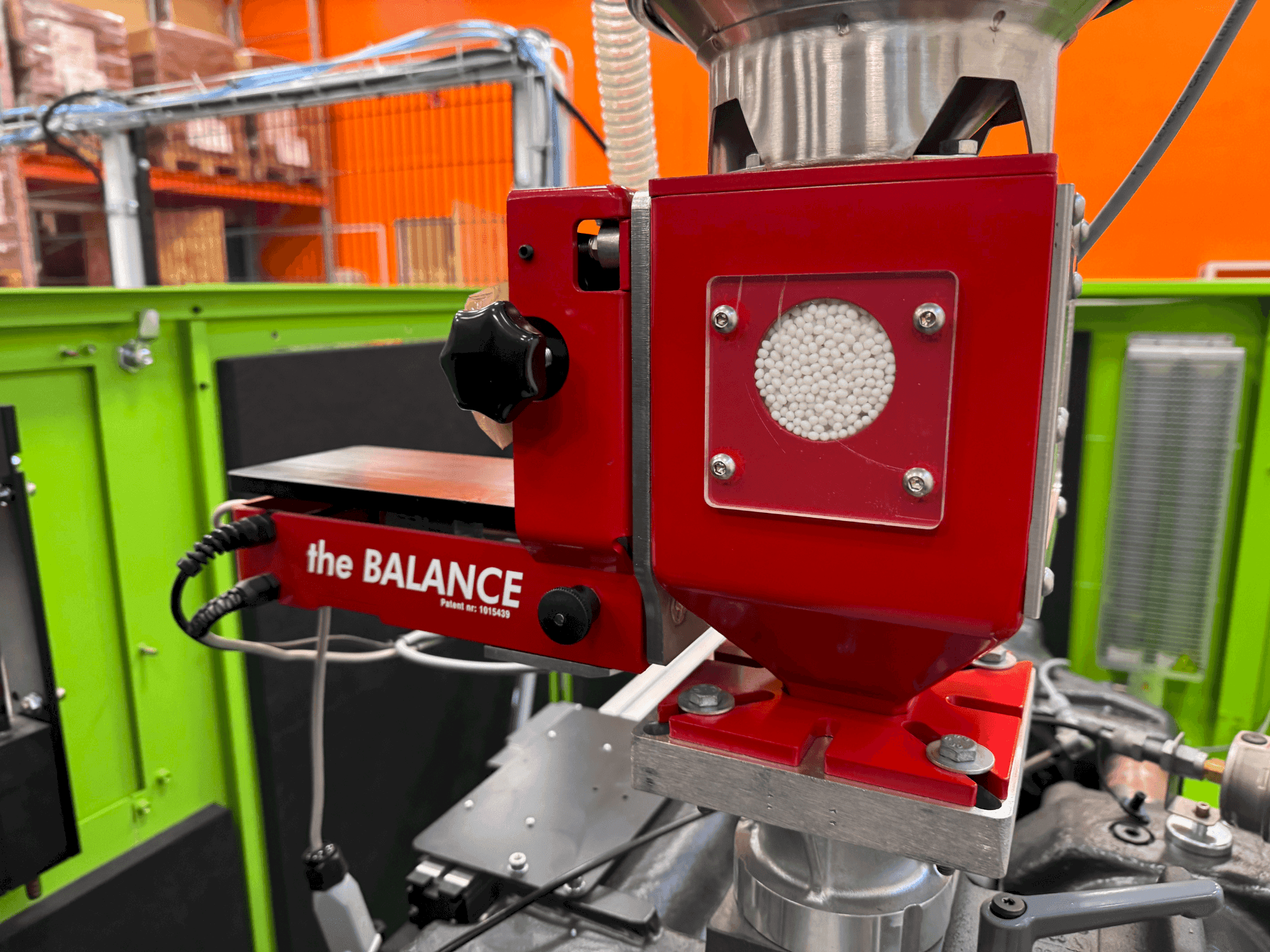 Čelní pohled  na Engel VICTORY 500 /120 SPEX  stroj