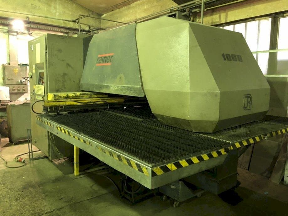 Levý boční pohled  na Rainer 1000R  stroj