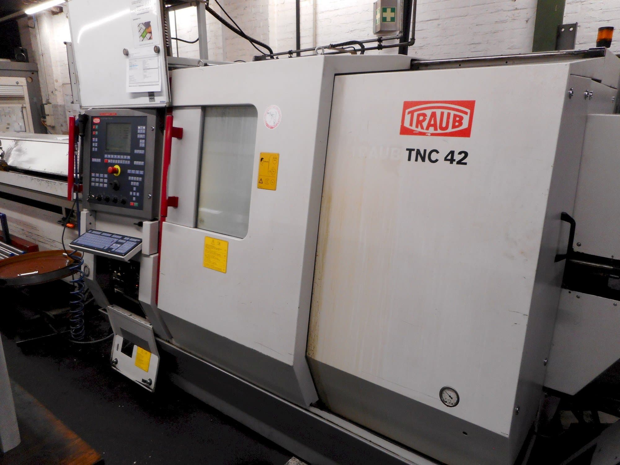 Čelní pohled  na TRAUB TNC42/65  stroj