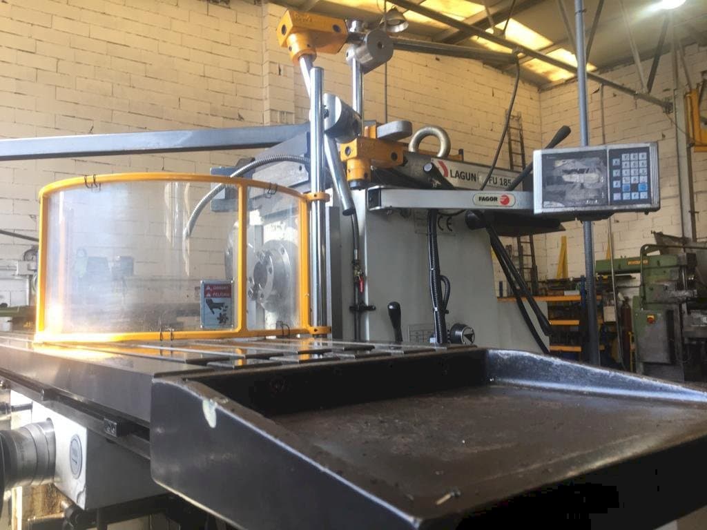 Čelní pohled  na LAGUN FU-185  stroj