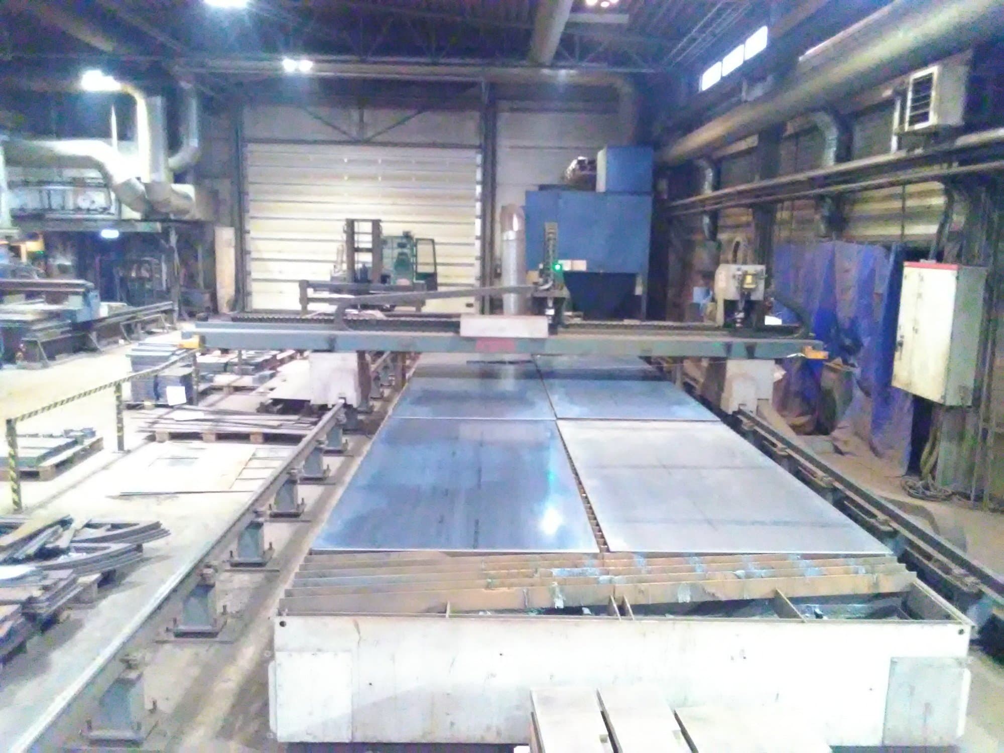 Čelní pohled  na Durma PL-30120  stroj