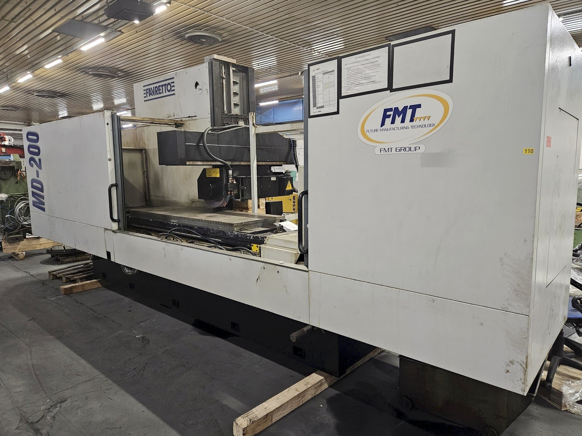 Čelní pohled  na FAVRETTO MD 200  stroj