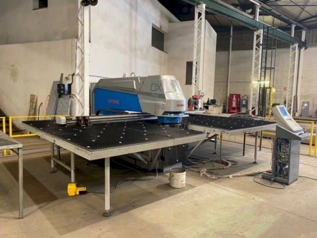 Čelní pohled  na Euromac Mbx6 Plus  stroj