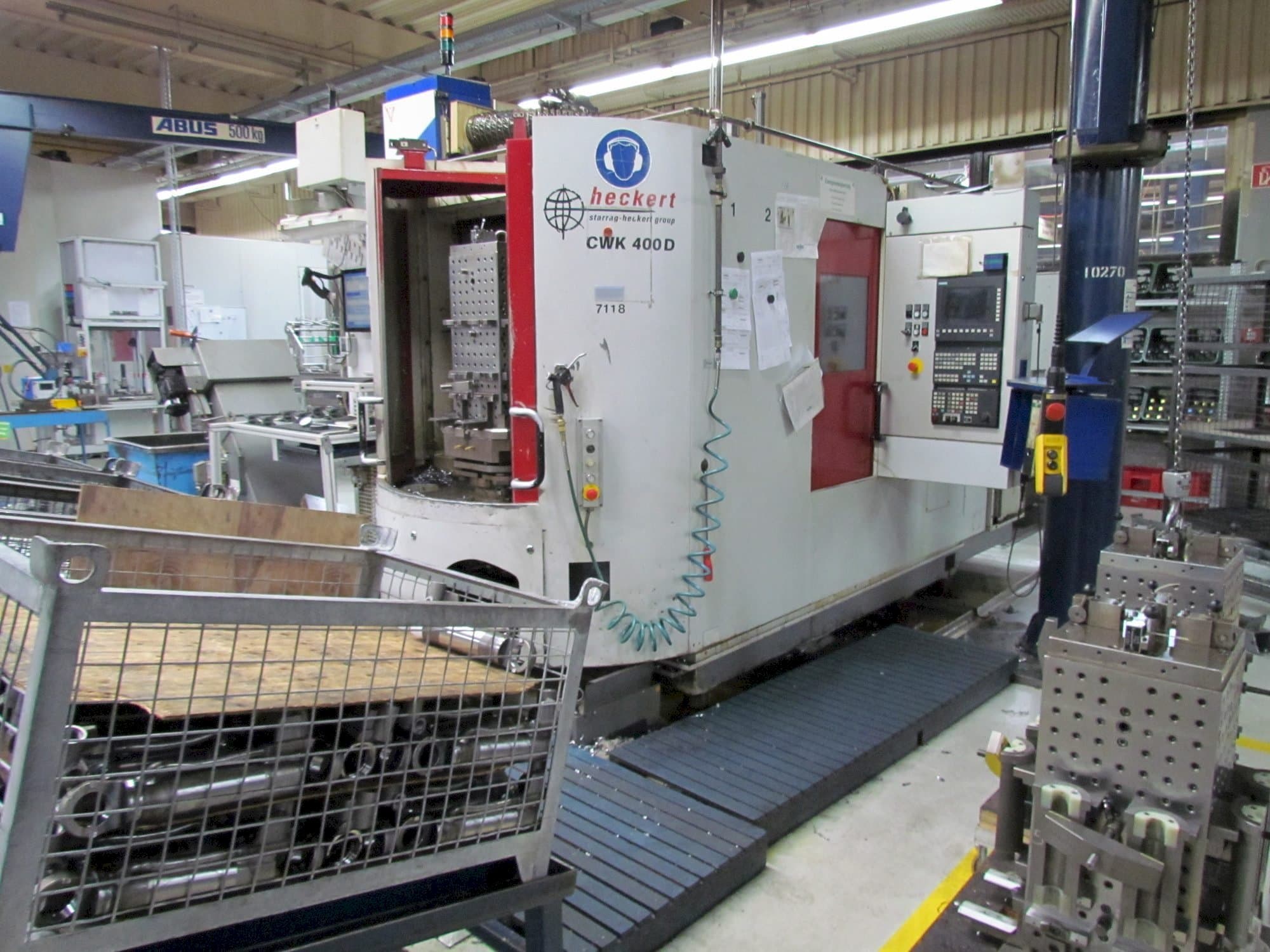 Čelní pohled  na Heckert CWK 400 D  stroj