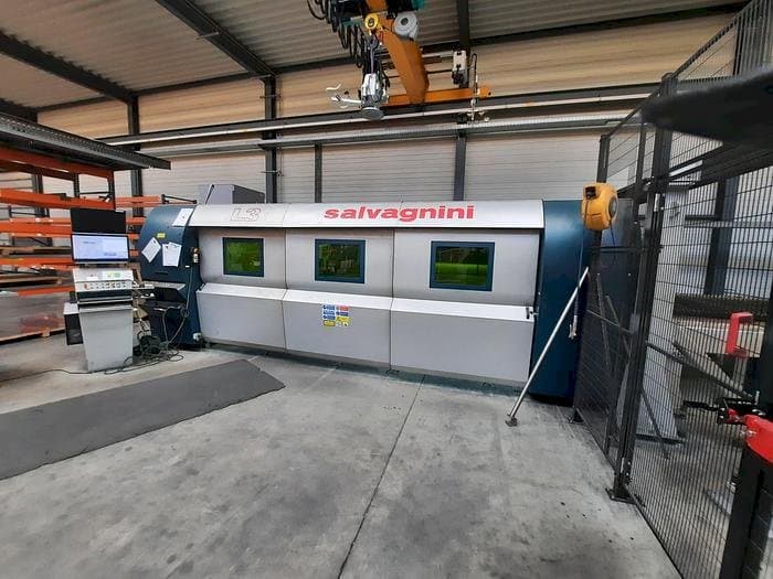 Čelní pohled  na Salvagnini L3 - 4020  stroj