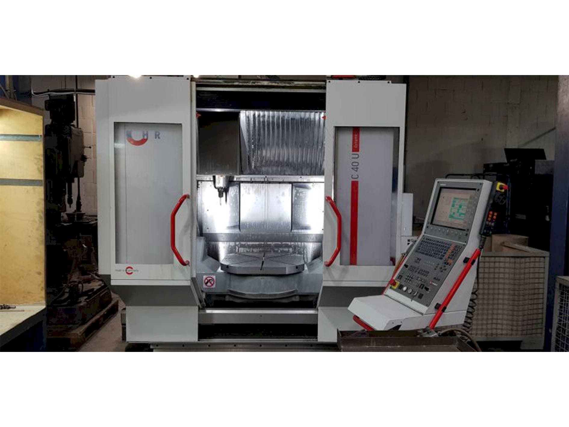 Čelní pohled  na HERMLE C40 U MT  stroj