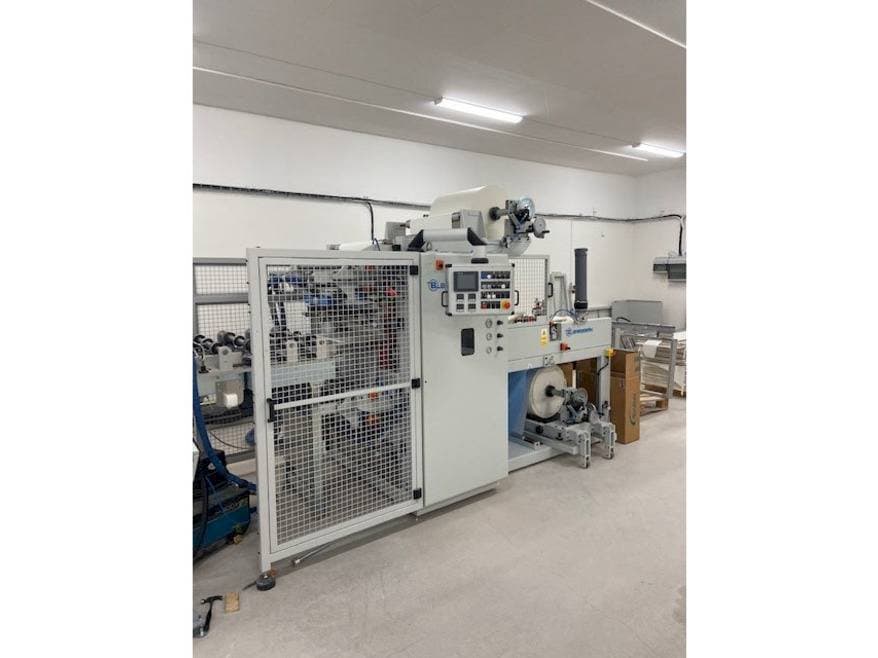 Čelní pohled  na Barberan .  stroj